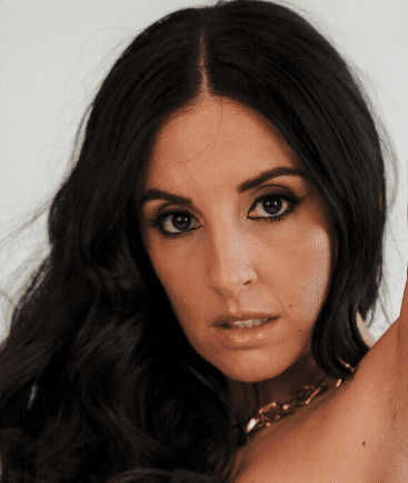 Erin May Henry – Influential AF Academy 3 erin may henry influential af academy 6837f9b9d121f